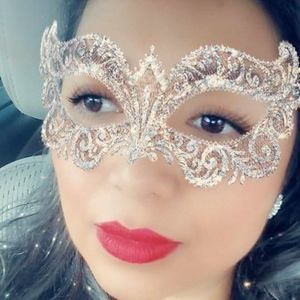 Meet your Posher, Fanny